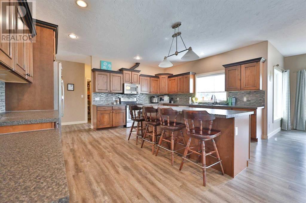24 N 2a Street E, Magrath, Alberta  T0K 1J0 - Photo 12 - A2236266