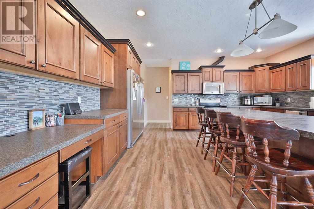 24 N 2a Street E, Magrath, Alberta  T0K 1J0 - Photo 11 - A2236266