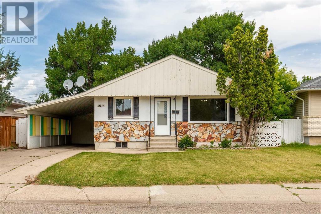 2115 15 Avenue S, Lethbridge, Alberta