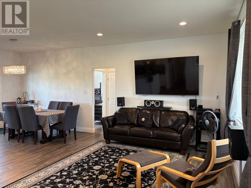 73 Copperleaf Bay, Magrath, Alberta  T0K 1J0 - Photo 3 - A2224819