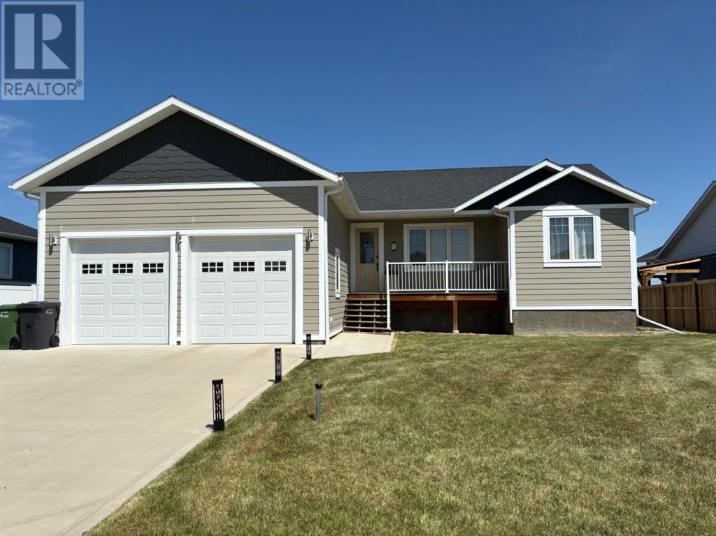 73 Copperleaf Bay, Magrath, Alberta