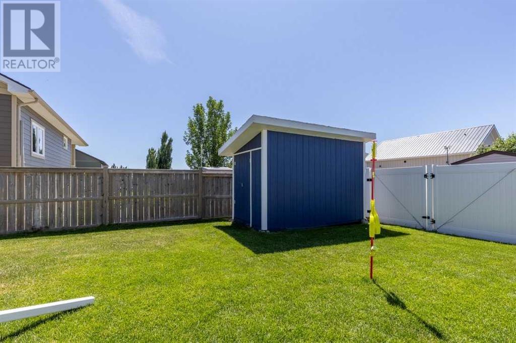 4889 7th Street W, Claresholm, Alberta  T0L 0T0 - Photo 32 - A2236488