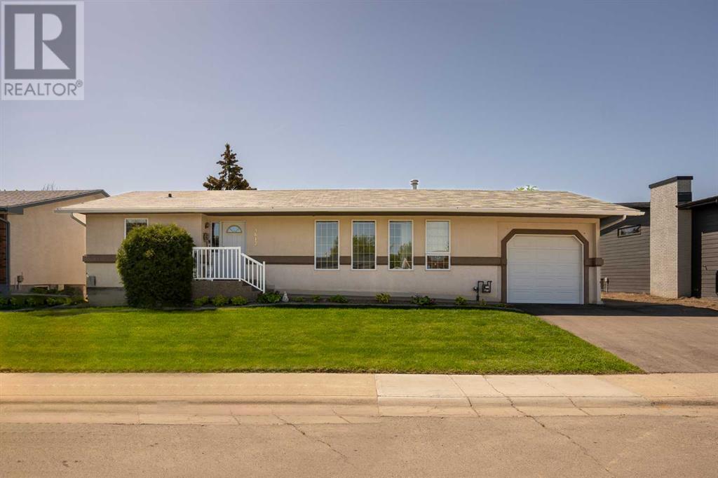 4612 50 Avenue, Taber, Alberta