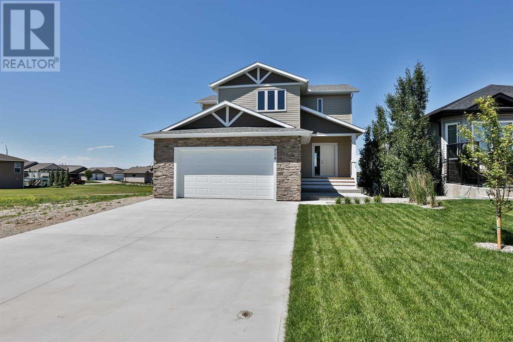 714 Fairways Drive, Vulcan, Alberta