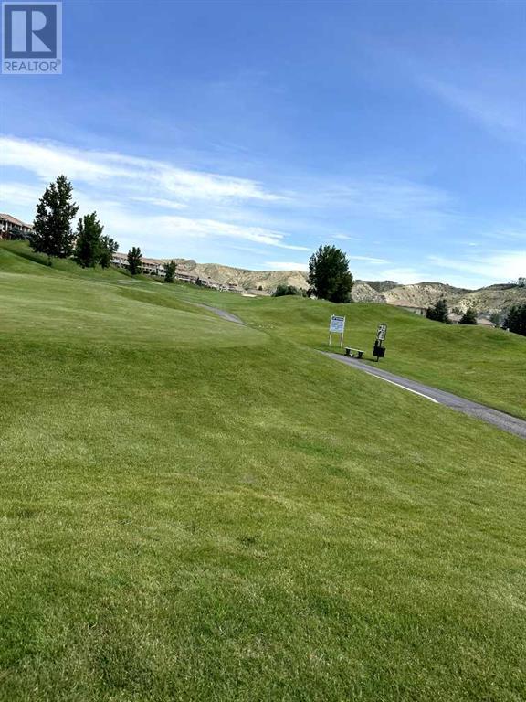 260 Canyon Boulevard W, Lethbridge, Alberta