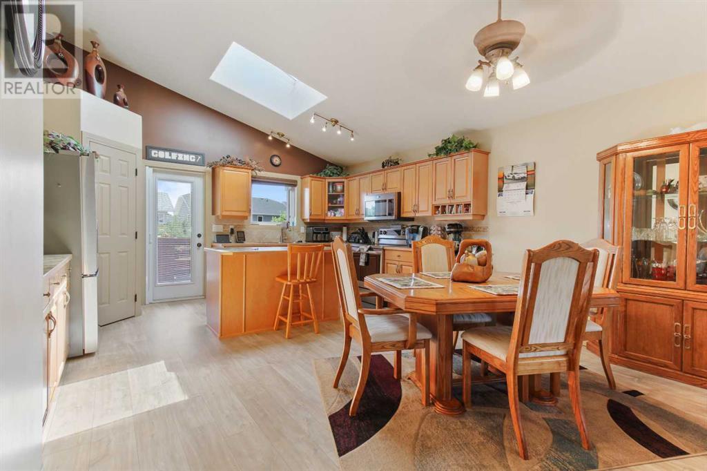 86 Heritage Boulevard W, Lethbridge, Alberta  T1K 6R9 - Photo 5 - A2237590