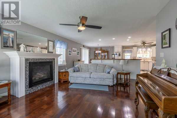 135 5 Street W, Cardston, Alberta  T0K 0K0 - Photo 9 - A2223238