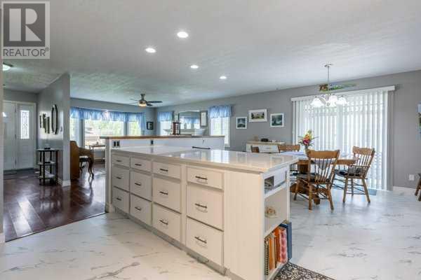135 5 Street W, Cardston, Alberta  T0K 0K0 - Photo 12 - A2223238