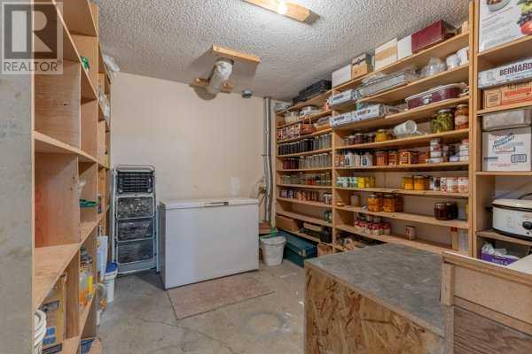 135 5 Street W, Cardston, Alberta  T0K 0K0 - Photo 36 - A2223238