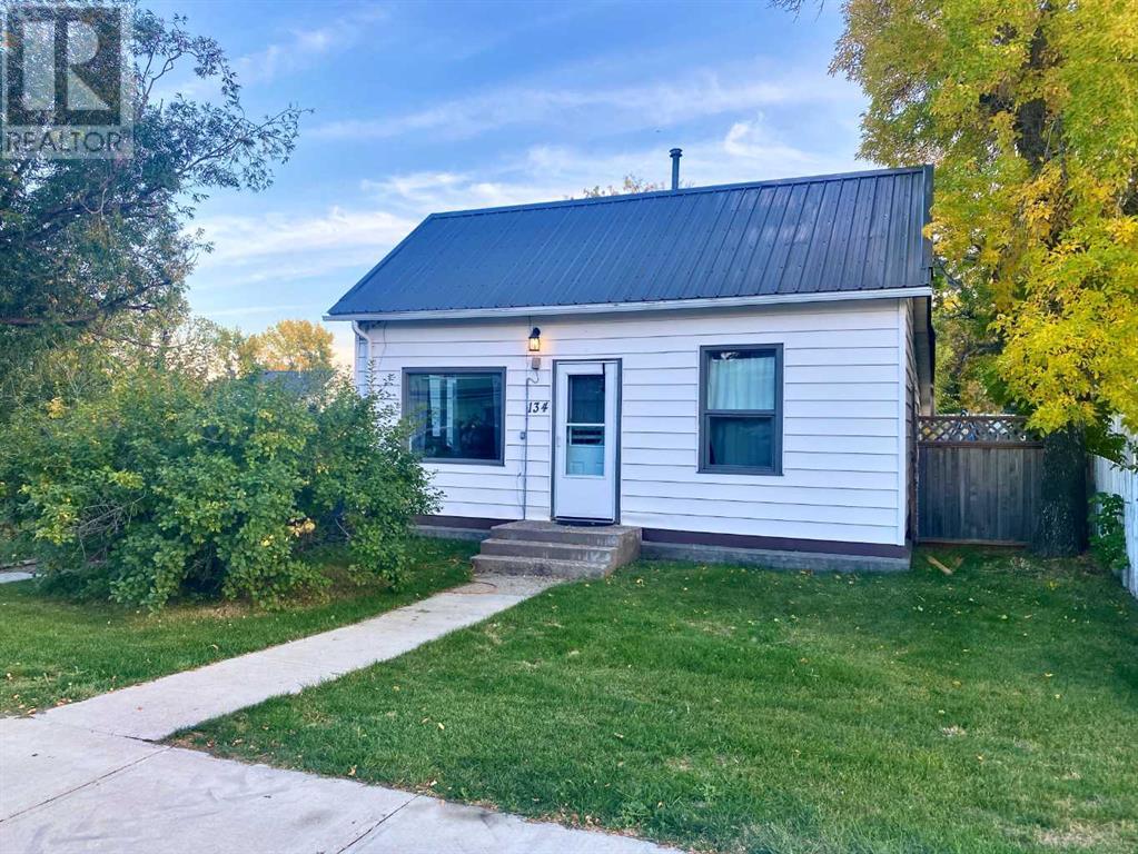 134 20 Street, Fort Macleod, Alberta