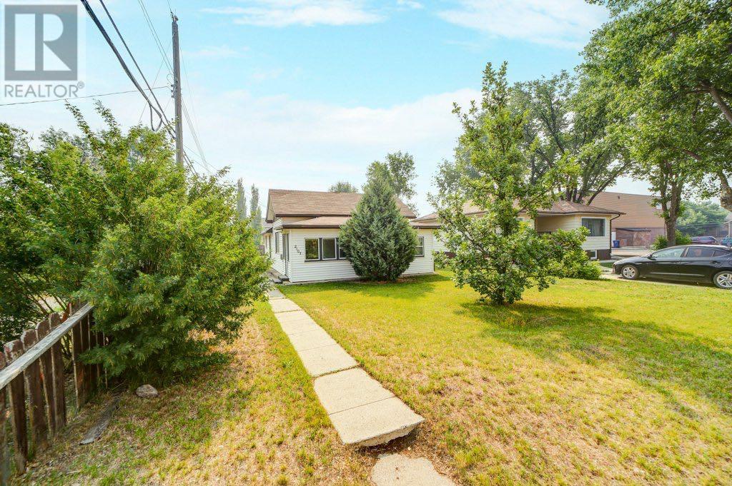 2107 19 Street, Coaldale, Alberta  T1M 1E8 - Photo 3 - A2230356