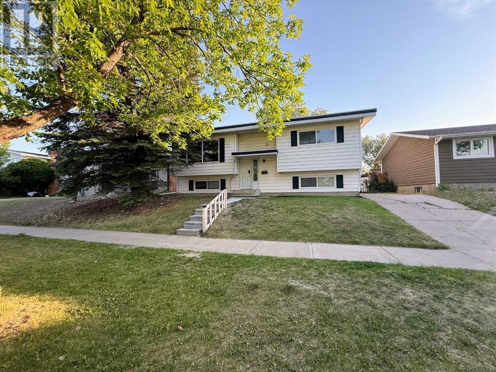400 Mcmaster Boulevard W, Lethbridge, Alberta  T1K 4L3 - Photo 2 - A2226866