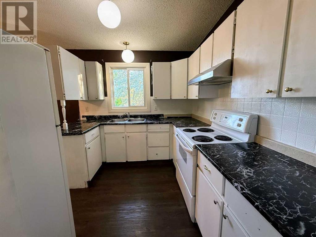 400 Mcmaster Boulevard W, Lethbridge, Alberta  T1K 4L3 - Photo 6 - A2226866