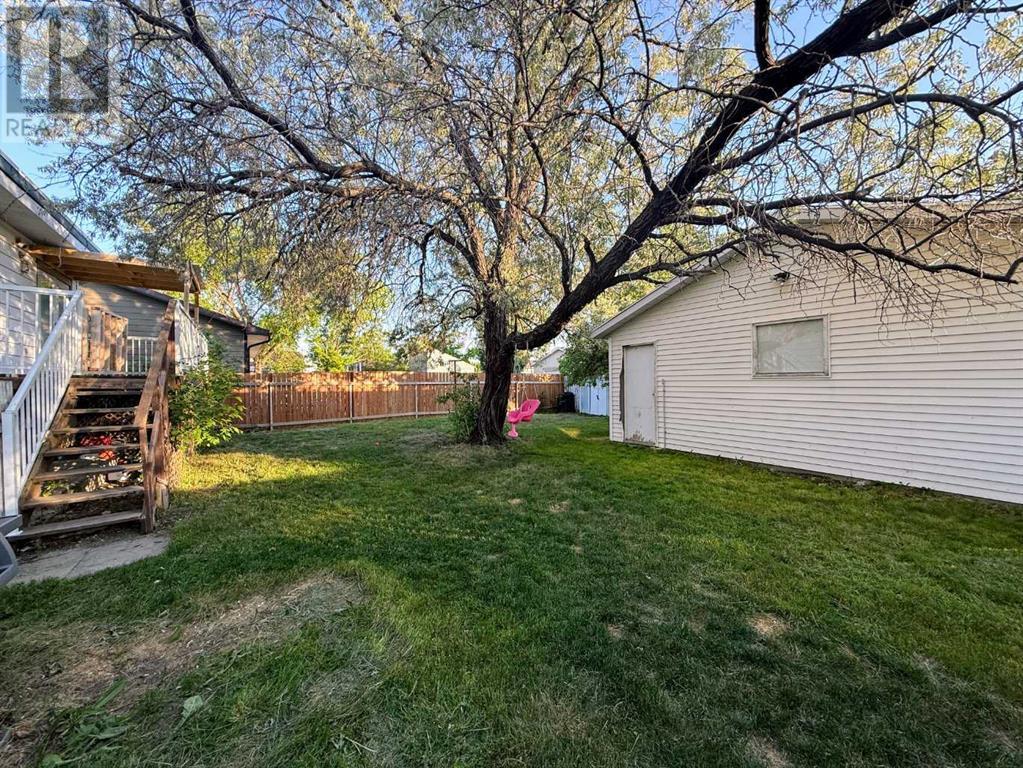 400 Mcmaster Boulevard W, Lethbridge, Alberta  T1K 4L3 - Photo 18 - A2226866