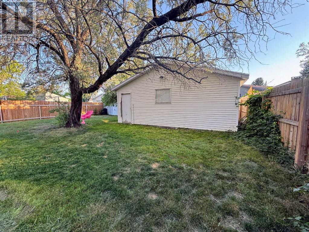 400 Mcmaster Boulevard W, Lethbridge, Alberta  T1K 4L3 - Photo 17 - A2226866