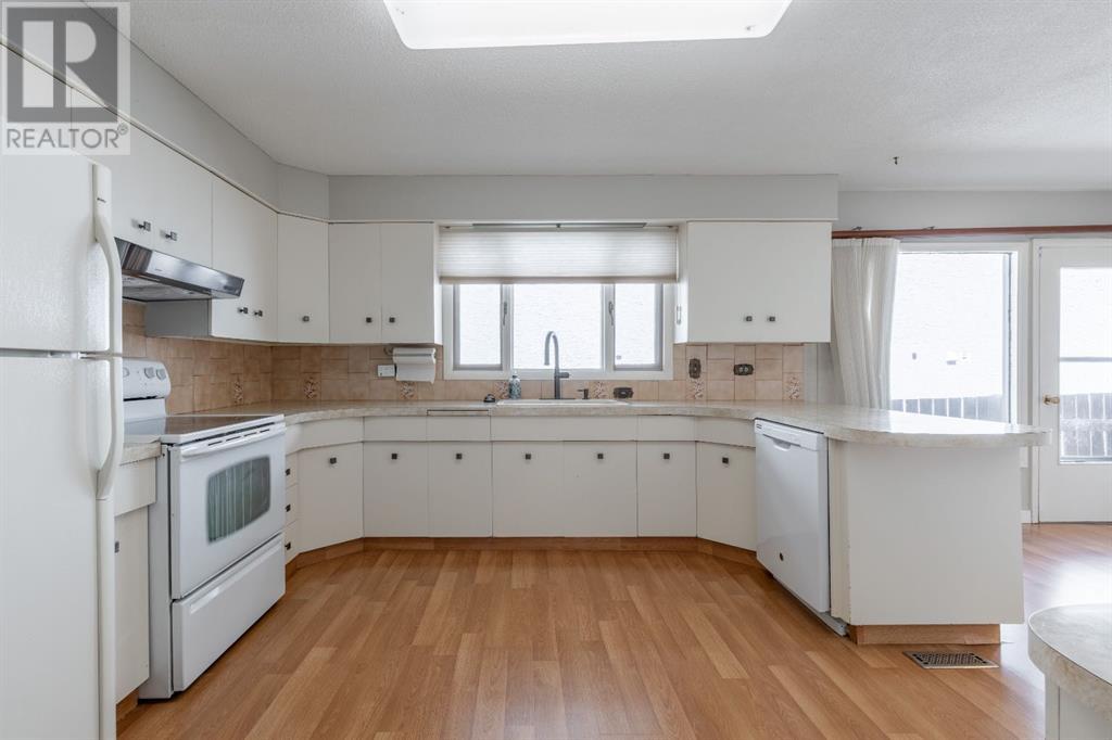 355 2 Avenue W, Cardston, Alberta  T0K 0K0 - Photo 7 - A2236214
