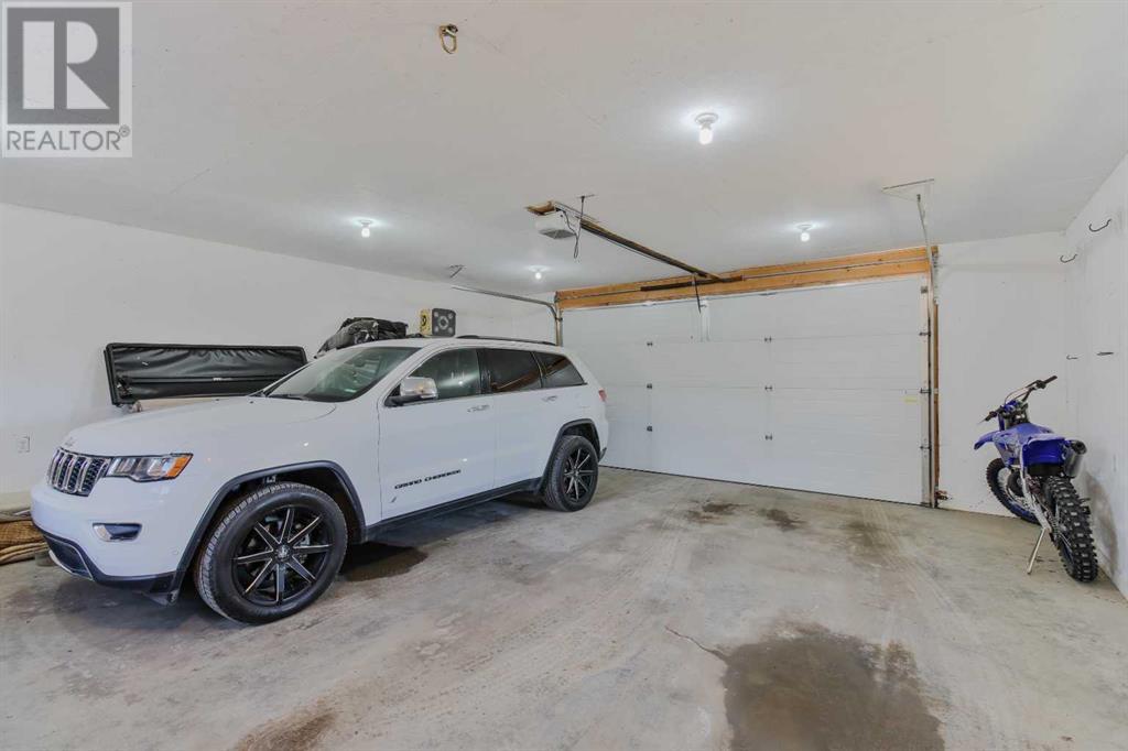 565 Rogers Avenue, Picture Butte, Alberta  T1K 2A0 - Photo 22 - A2208692