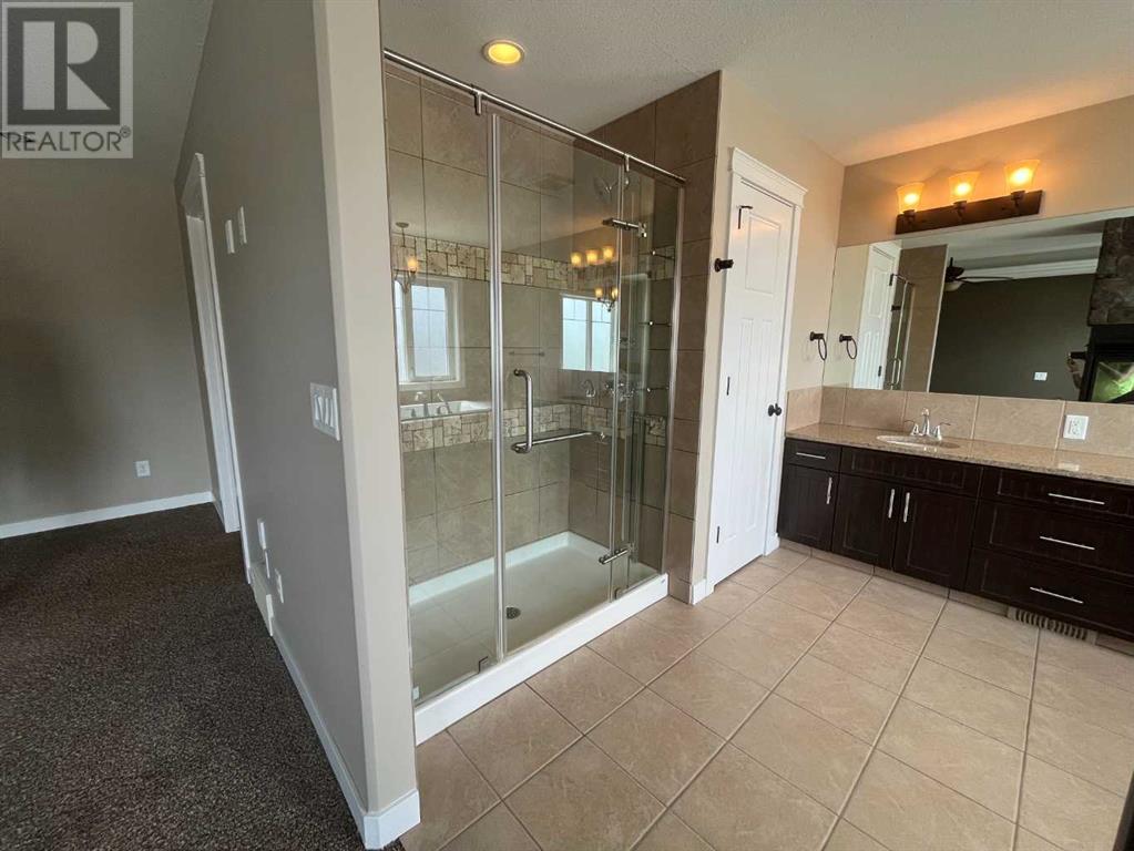 295 Sixmile Ridge S, Lethbridge, Alberta  T1K 5V5 - Photo 11 - A2235264