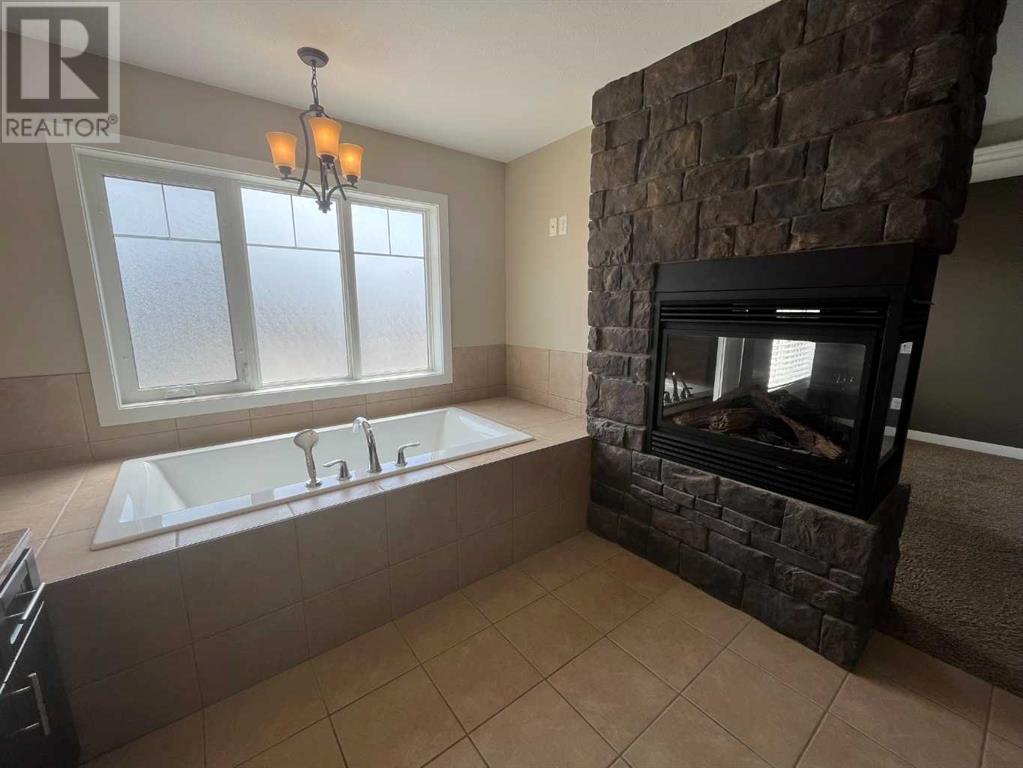295 Sixmile Ridge S, Lethbridge, Alberta  T1K 5V5 - Photo 12 - A2235264