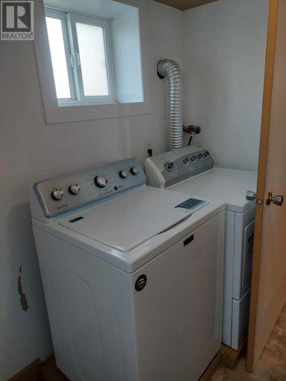 1106 7 Street N, Lethbridge, Alberta  T1H 1Y9 - Photo 2 - A2237877