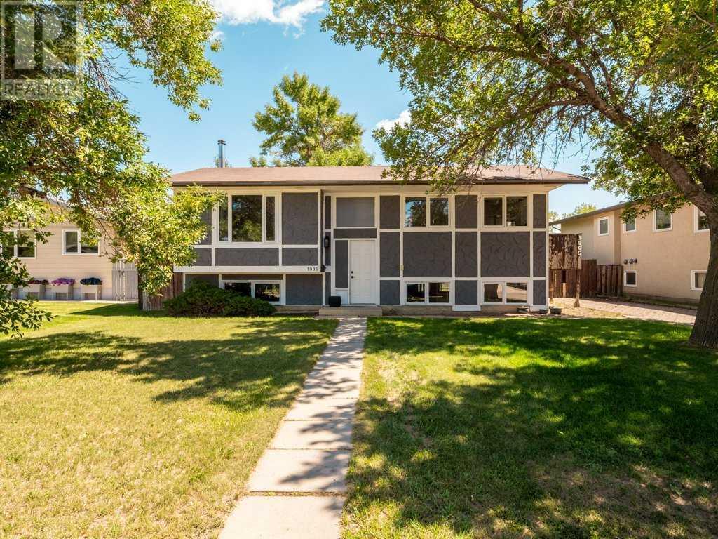 1905 9 Street, Coaldale, Alberta  T1M 1A9 - Photo 1 - A2237922
