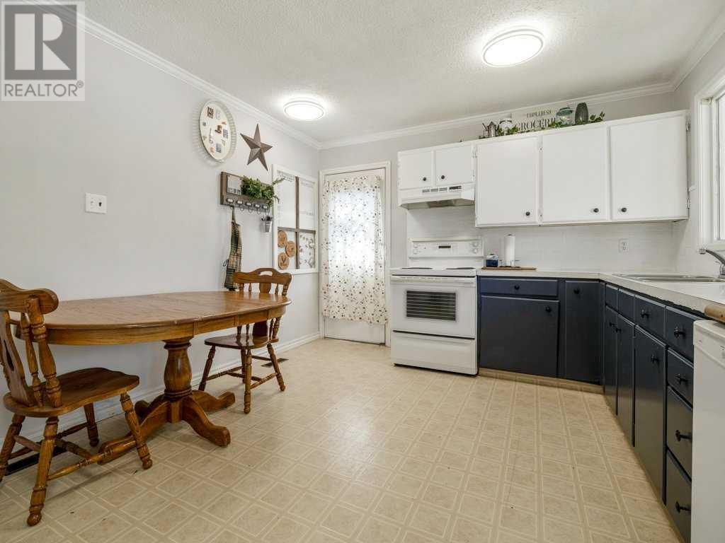 1905 9 Street, Coaldale, Alberta  T1M 1A9 - Photo 13 - A2237922