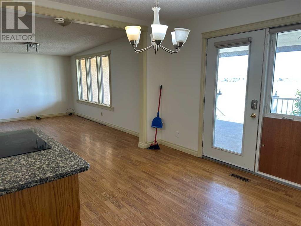 6408 64 Street, Taber, Alberta  T1G 1Z5 - Photo 9 - A2232916