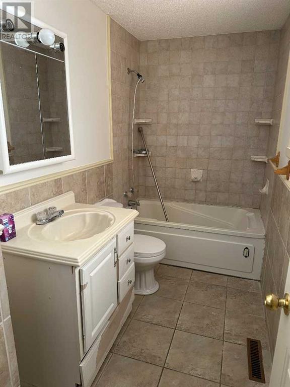 6408 64 Street, Taber, Alberta  T1G 1Z5 - Photo 16 - A2232916