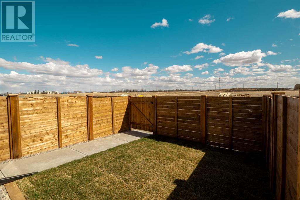 3019 47 Street S, Lethbridge, Alberta  T1K 8L5 - Photo 2 - A2236916