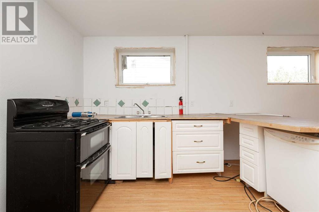 329 4a Street, Stirling, Alberta  T0K 2E0 - Photo 20 - A2225658