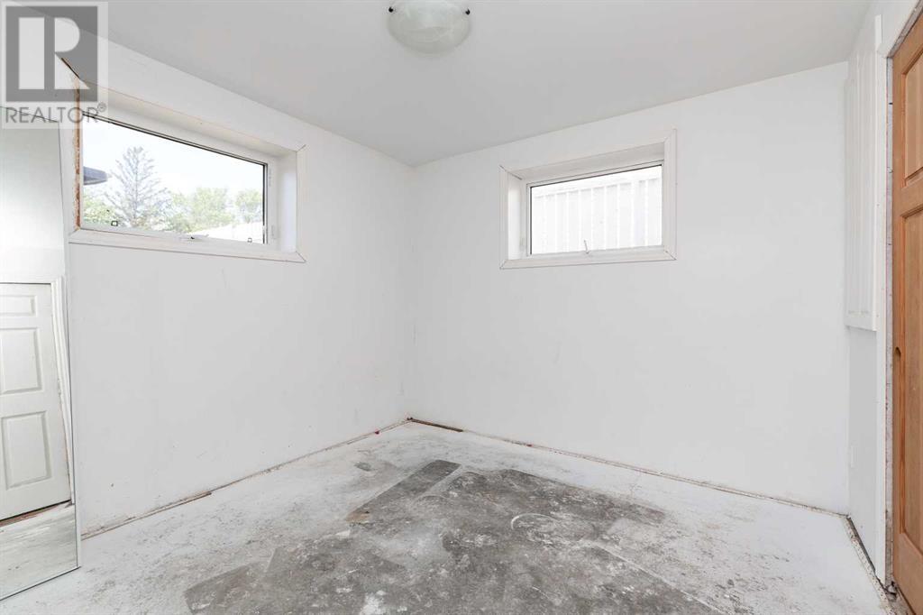 329 4a Street, Stirling, Alberta  T0K 2E0 - Photo 26 - A2225658