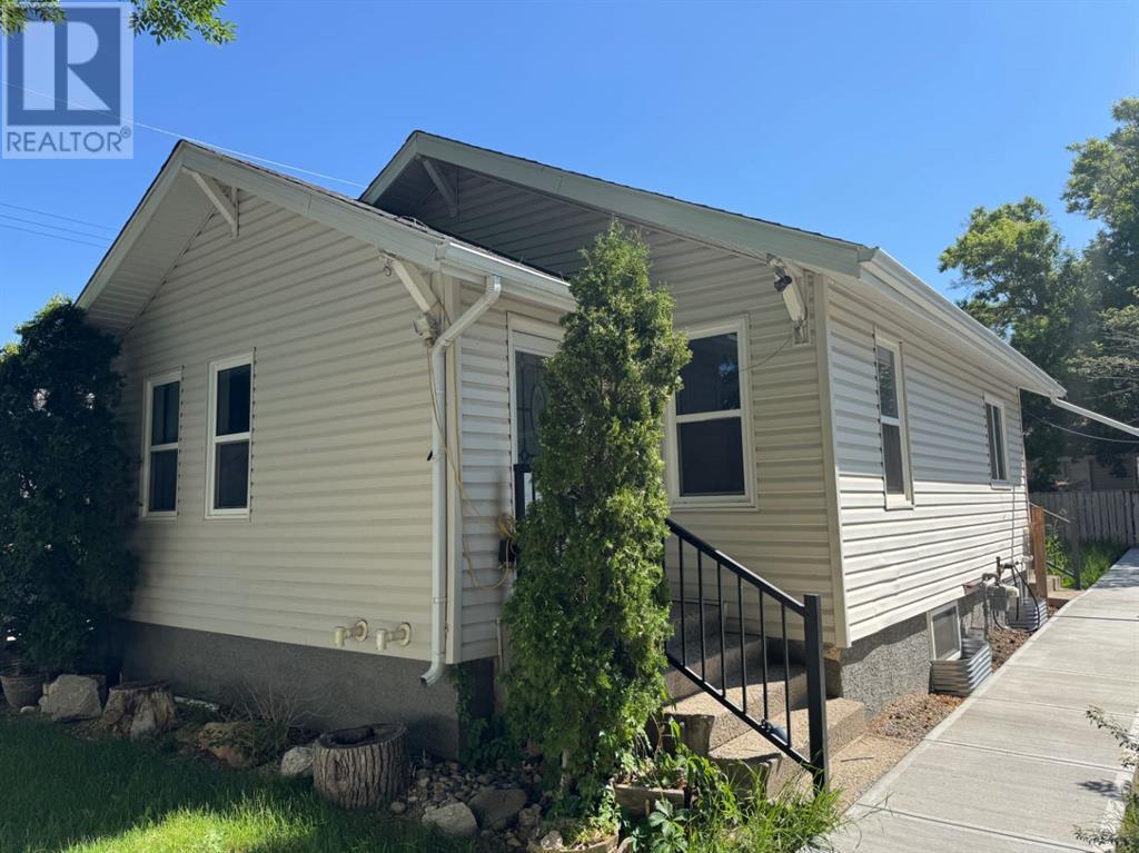 833 12B Street N, Lethbridge, Alberta