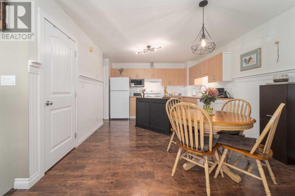 2, 43 Highlands Place W, Lethbridge, Alberta  T1J 4Y4 - Photo 11 - A2237848