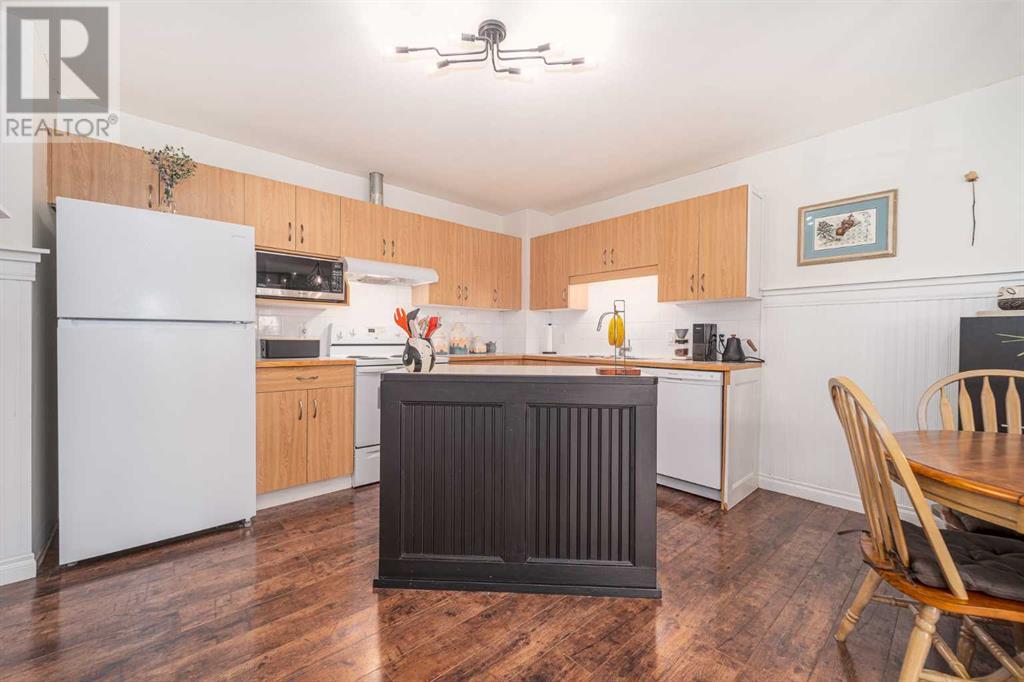 2, 43 Highlands Place W, Lethbridge, Alberta  T1J 4Y4 - Photo 12 - A2237848