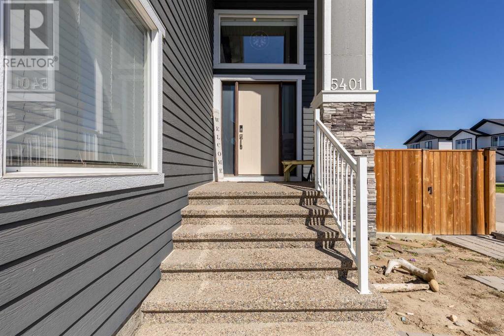 5401 43 Street, Taber, Alberta  T1G 0E2 - Photo 3 - A2237672
