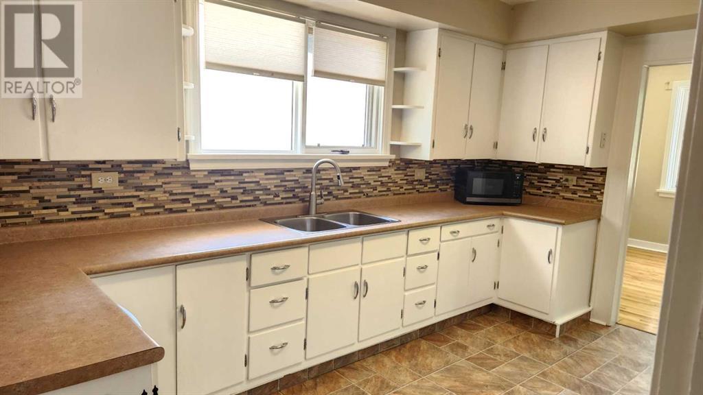 1007 12b Street S, Lethbridge, Alberta  T1K 1R9 - Photo 11 - A2237611