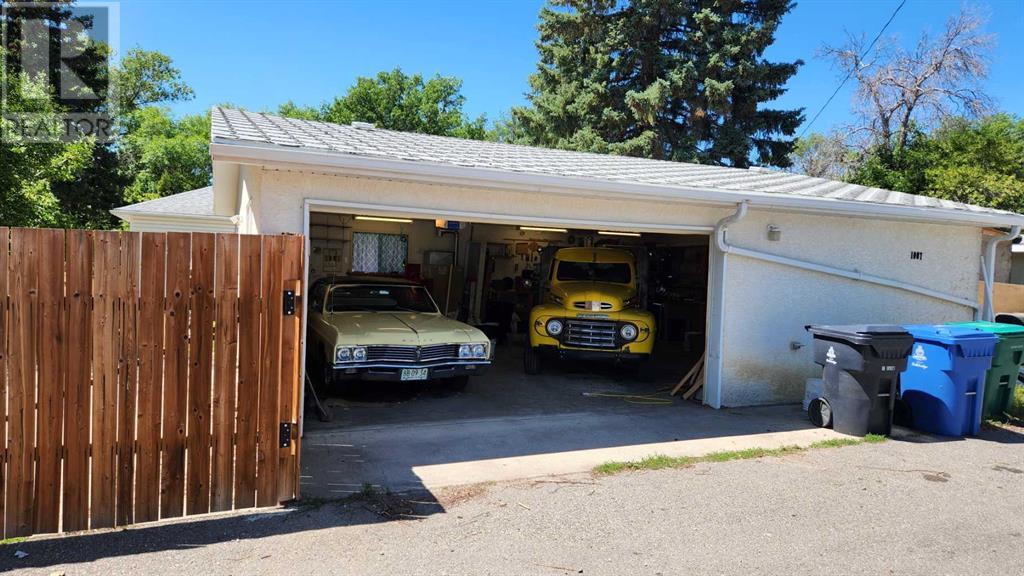 1007 12b Street S, Lethbridge, Alberta  T1K 1R9 - Photo 2 - A2237611