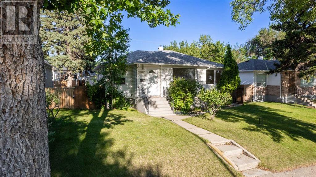 1007 12b Street S, Lethbridge, Alberta  T1K 1R9 - Photo 3 - A2237611