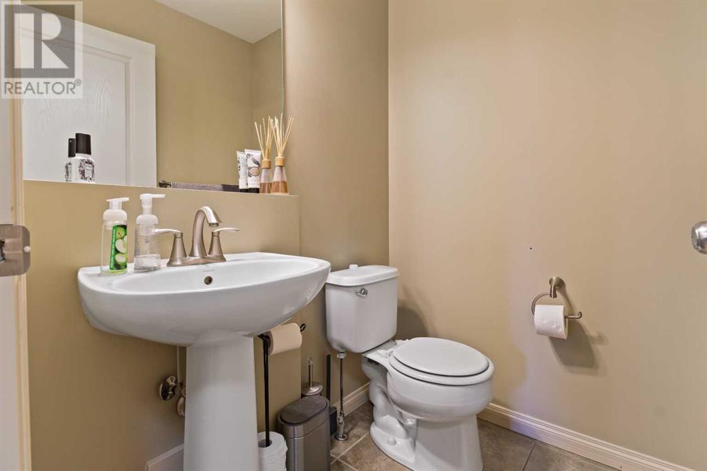 213 Firelight Crescent W, Lethbridge, Alberta  T1J 4W1 - Photo 17 - A2237816