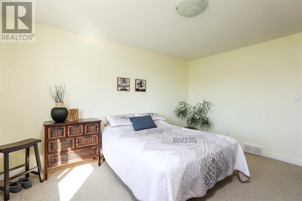 485 Edinburgh Road W, Lethbridge, Alberta  T1J 5A8 - Photo 18 - A2238156