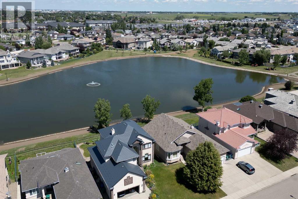 16 Fairmont Park Landing S, Lethbridge, Alberta  T1K 7L1 - Photo 2 - A2235225