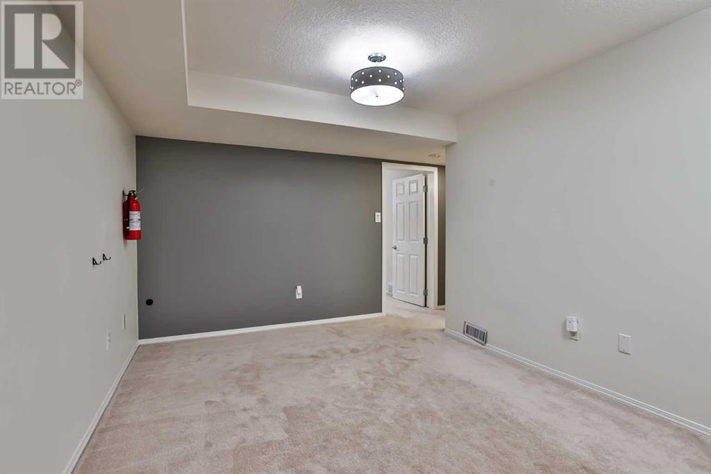 16 Fairmont Park Landing S, Lethbridge, Alberta  T1K 7L1 - Photo 24 - A2235225