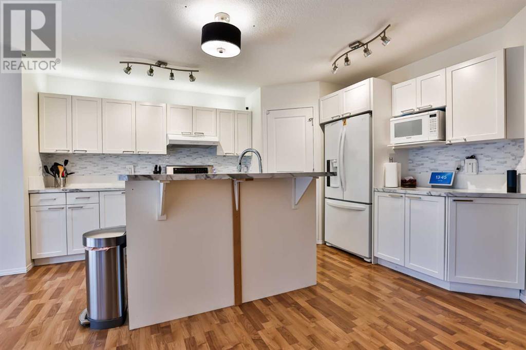 16 Fairmont Park Landing S, Lethbridge, Alberta  T1K 7L1 - Photo 9 - A2235225