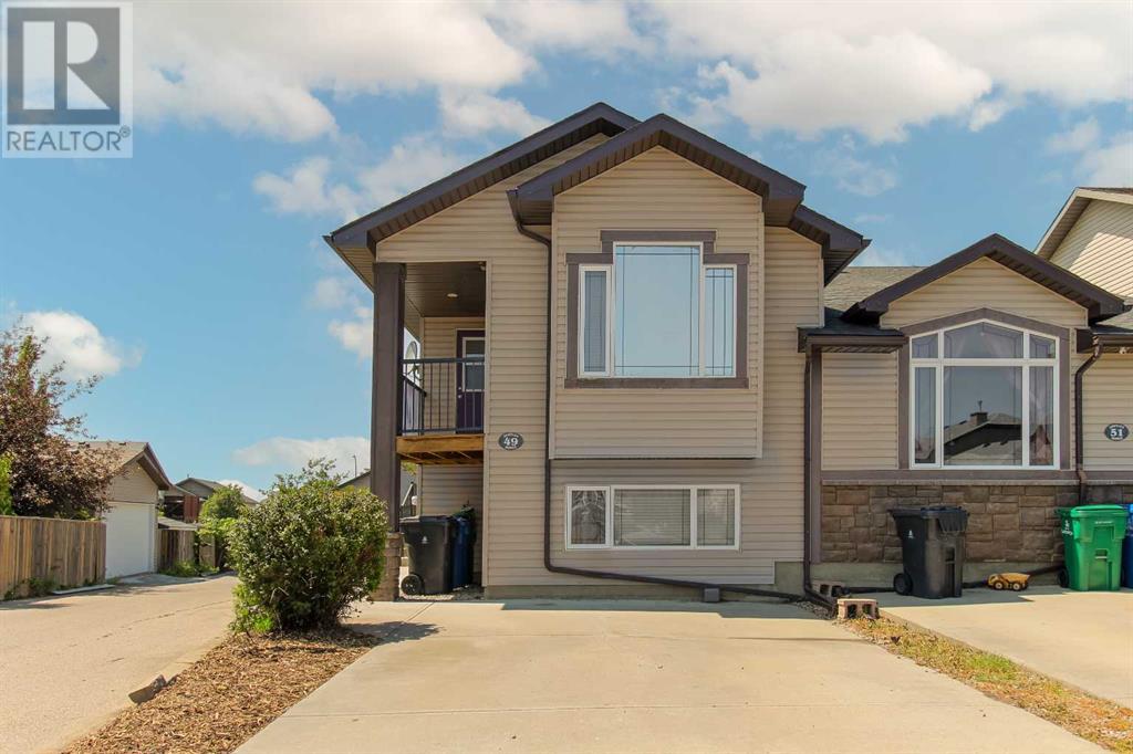 49 Dorothy Gentleman Crescent N, Lethbridge, Alberta  T1H 5N8 - Photo 1 - A2231668