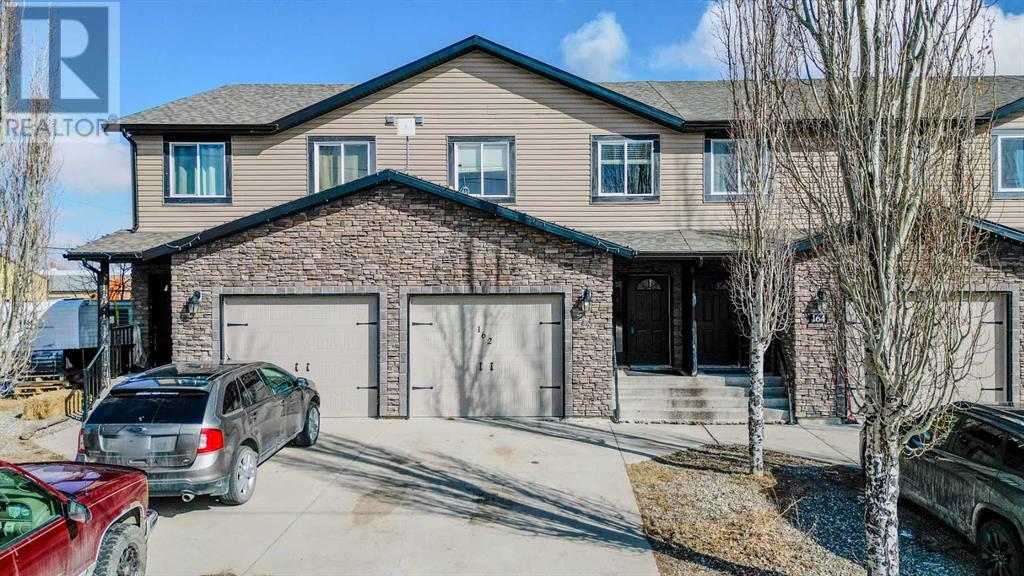 162 3 Street W, Cardston, Alberta