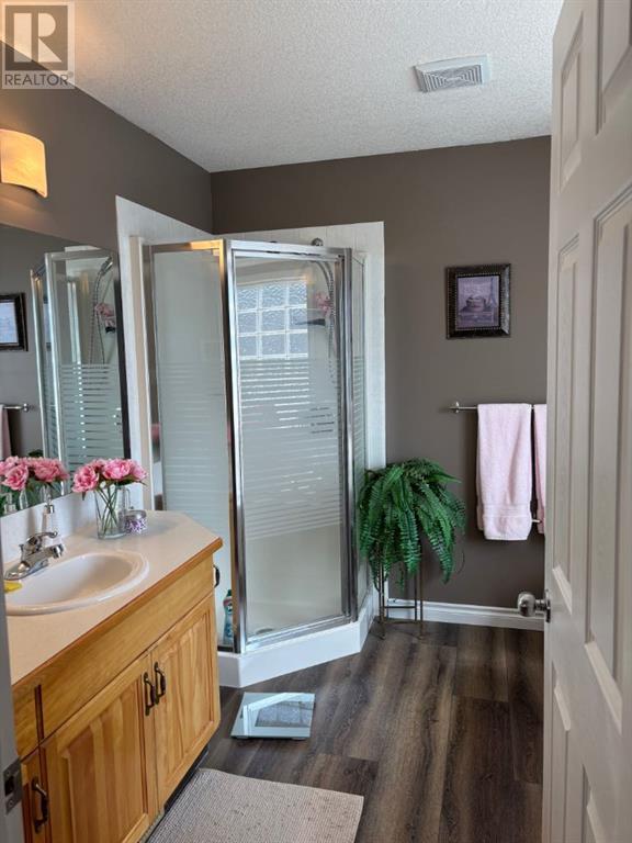 10 Centennial Place, Magrath, Alberta  T0K 1J0 - Photo 19 - A2215674