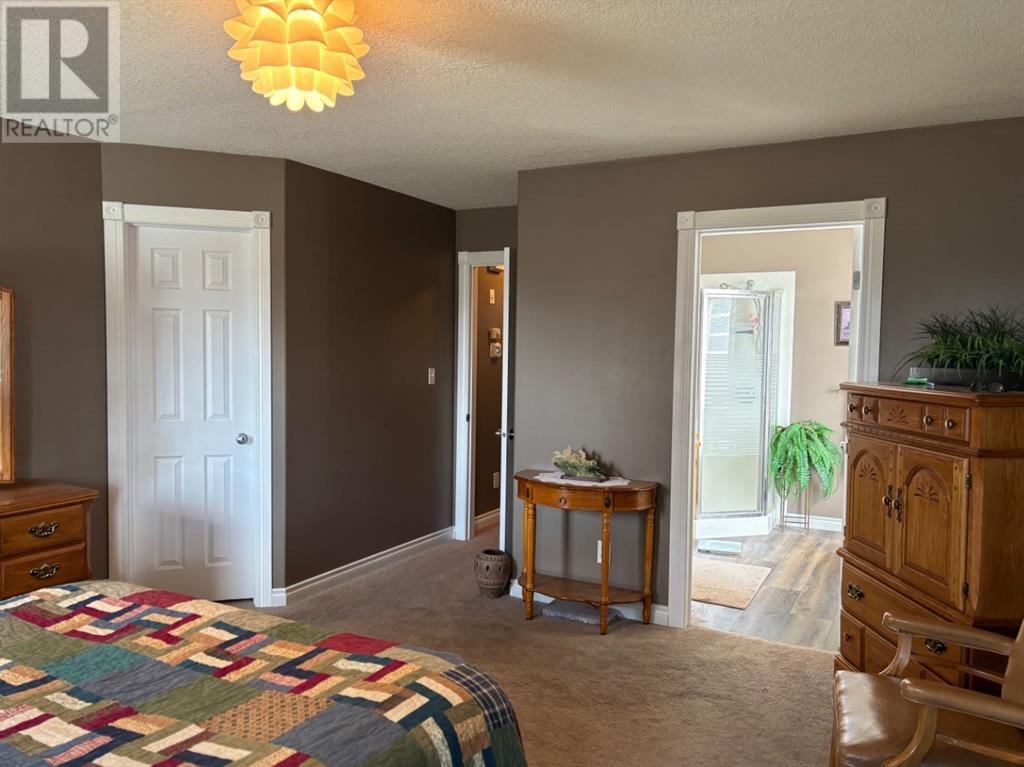 10 Centennial Place, Magrath, Alberta  T0K 1J0 - Photo 18 - A2215674