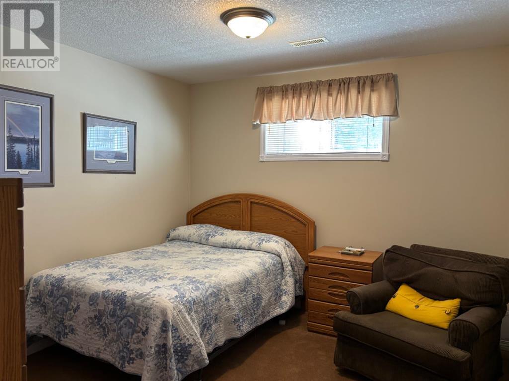 10 Centennial Place, Magrath, Alberta  T0K 1J0 - Photo 28 - A2215674