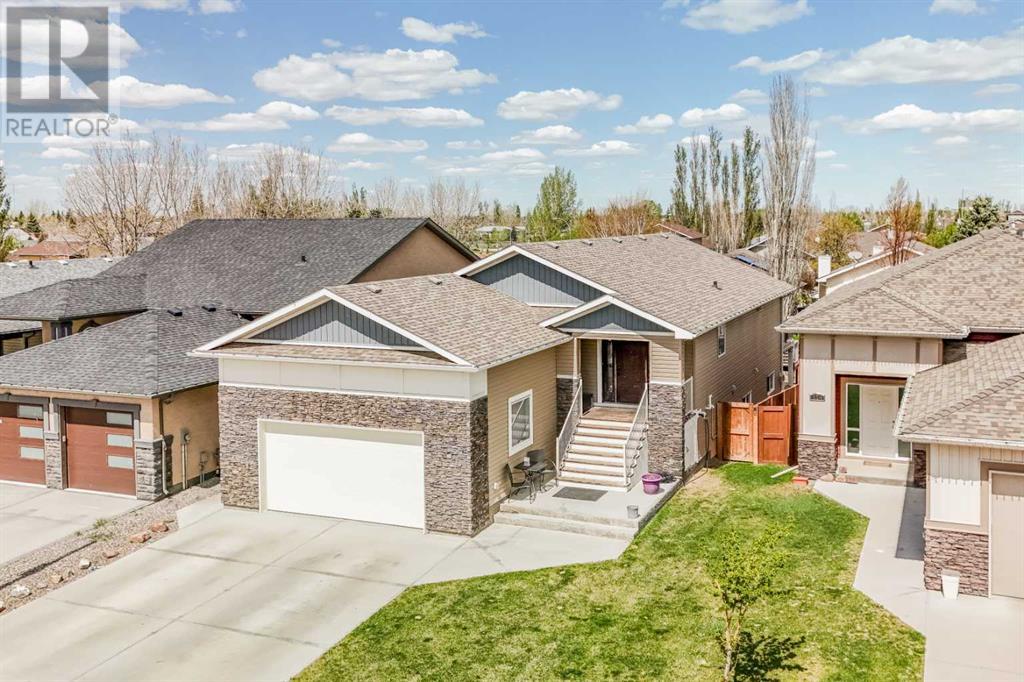 118 Riverford Close W, Lethbridge, Alberta  T1K 8E6 - Photo 3 - A2218022
