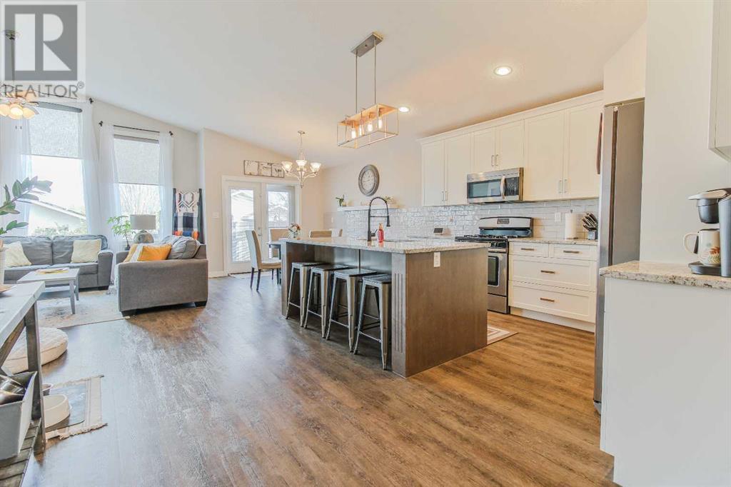 118 Riverford Close W, Lethbridge, Alberta  T1K 8E6 - Photo 11 - A2218022